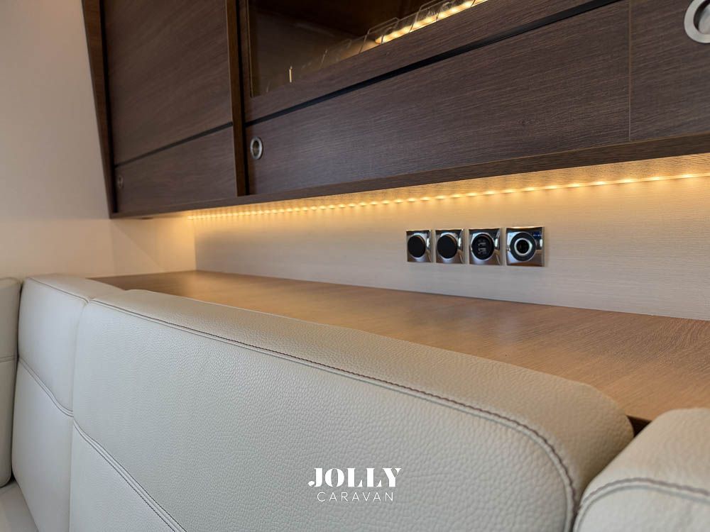 RAPIDO 854F GARAG - Motorhome Usato Padova Motorhome Usato Veneto - Jolly Caravan -29.jpg